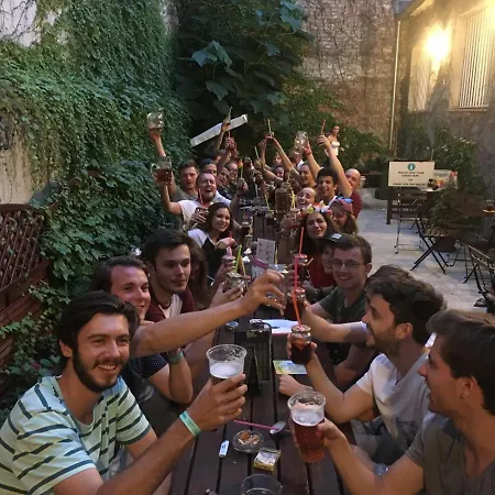 Hostel Patio Dorms *