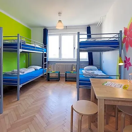 호스텔 Patio Dorms